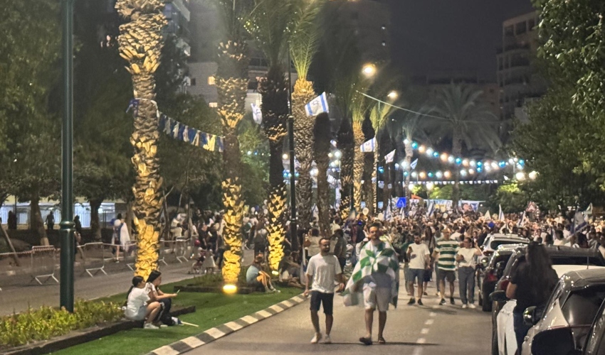 גבעת הרקפות מחכה למתן אנגרסט (שימוש לפי סעיף 27א לחוק זכויות יוצרים