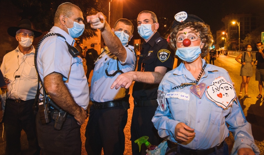 "השוטרת אז-אולי" (צילום: יאיר מיוחס)