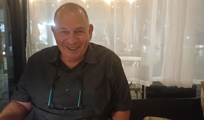 חנוך מרקשייד. אלוף בגיל 70 ועדיין נהנה בעיקר לאכול