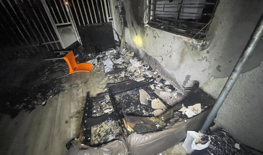 השריפה בבית מילר (צילום: דוברות רשות הכבאות וההצלה)