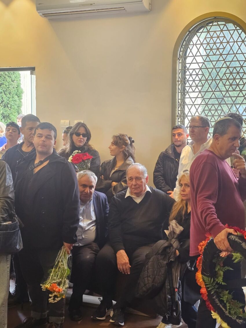 יונה יהב בהלוויה של בני משפחת גרשוביץ